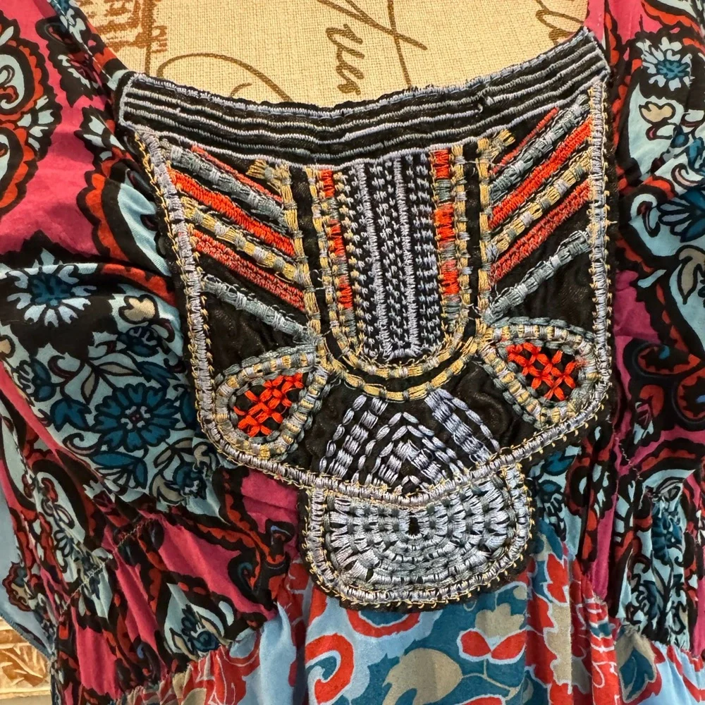 One World Blue & Pink Babydoll, Embroidered chest Top, Loose Boho Chic- size L - Picture 5 of 14